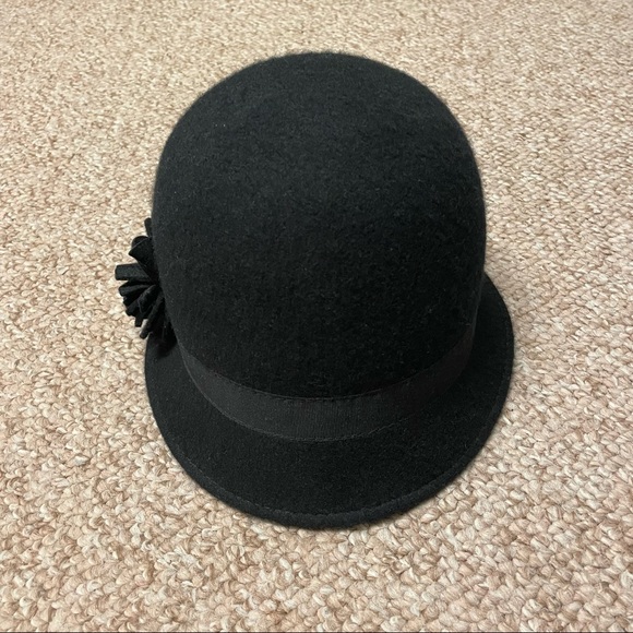 Old Navy Wool Felt Cloche - Picture 2 of 5